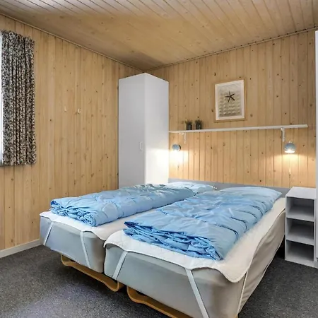Lovely In With Sauna בית נופש בלבאנד