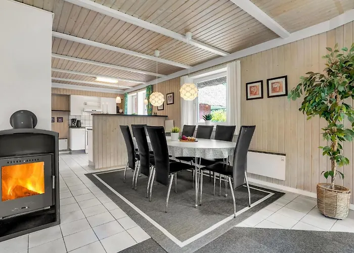 Vakantiehuis Awesome In With Sauna