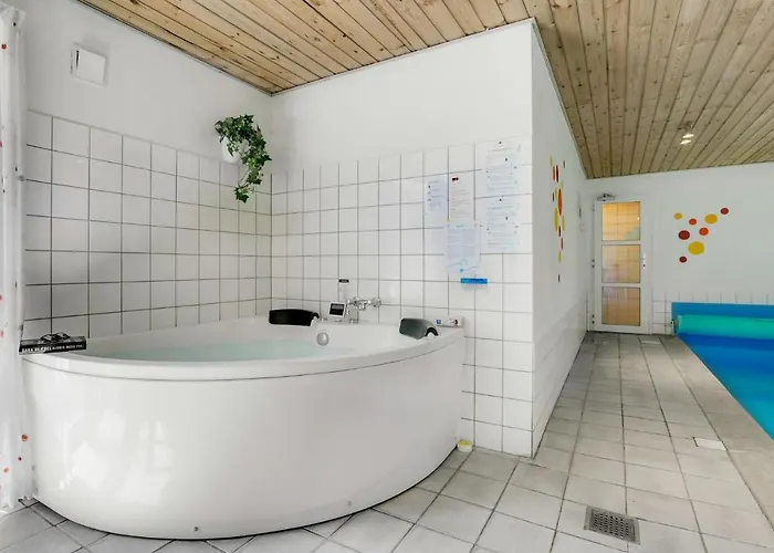 Vakantiehuis Awesome In With Sauna